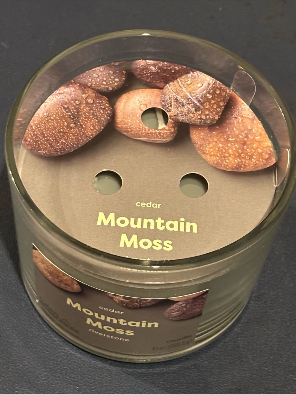 Room Essentials Mountain Moss Cedar Scented Candle - Green and Brown